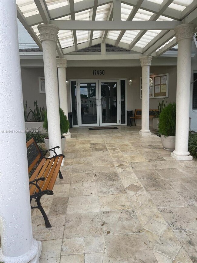 Foto del edificio - 17565 NW 67th Pl