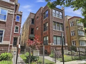 Building Photo - 7733 N Marshfield Ave