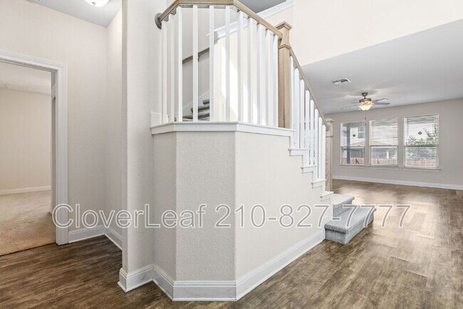 Foto del edificio - 16105 Nightshade St