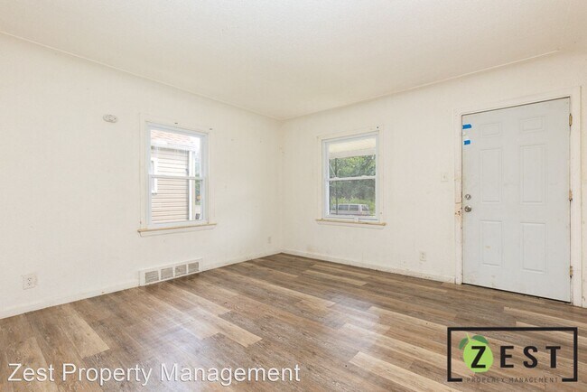 Foto del edificio - 3 br, 1 bath House - 9837 Philip
