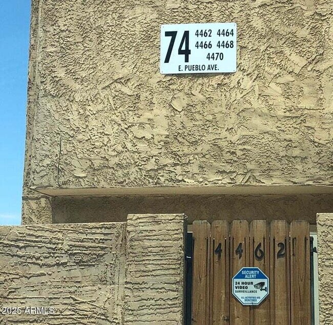 Foto del edificio - 2 Story Townhouse,  3 Bedroom, 1 Bathroom,...