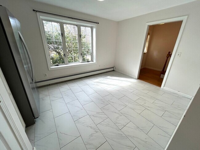 Foto del edificio - 12 Homeward Ln