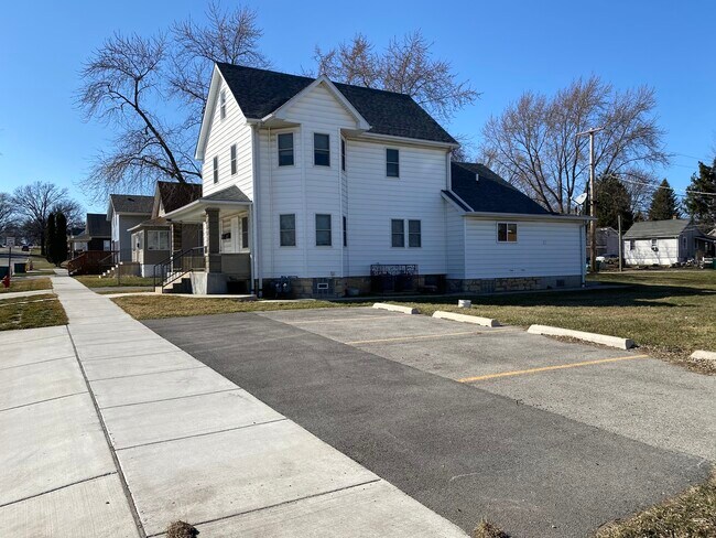 Building Photo - 209 Smith Ave