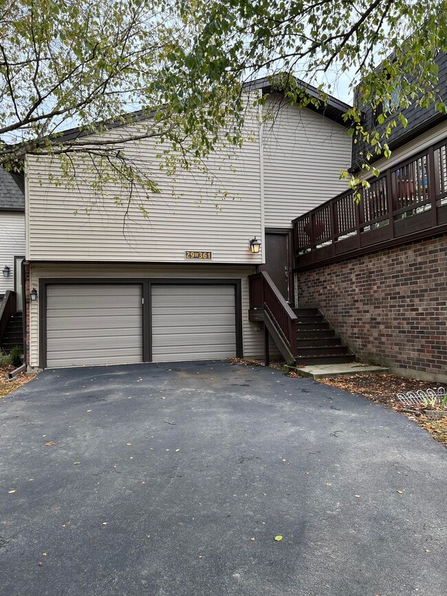 Building Photo - 29 White Oak Dr
