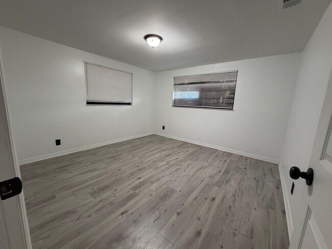 Foto del edificio - 1220 E 142nd Ave