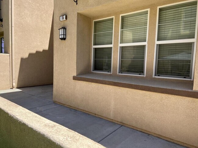 Building Photo - 35992 Lindstrand Ave