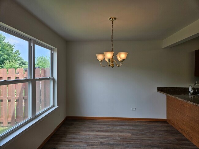 Foto del edificio - 2513 Sumac Dr