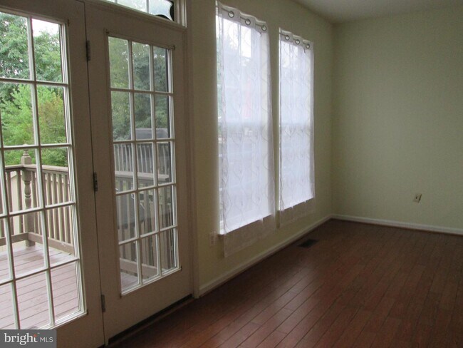 Building Photo - 5809 Whiterose Way