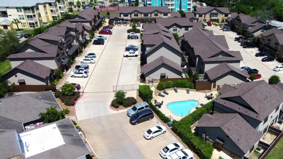 Primary Photo - Sierra Condos