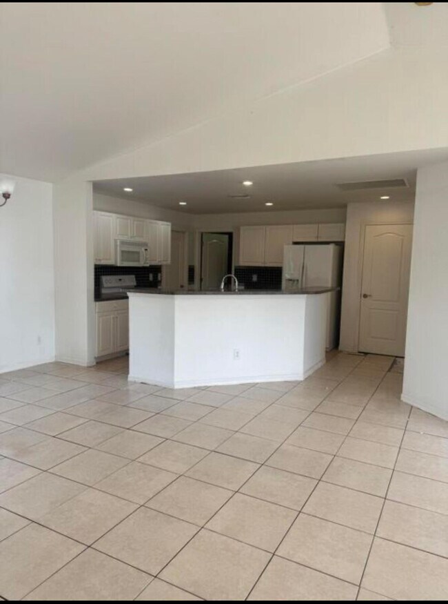 Foto del edificio - 9221 Buckingham Rd