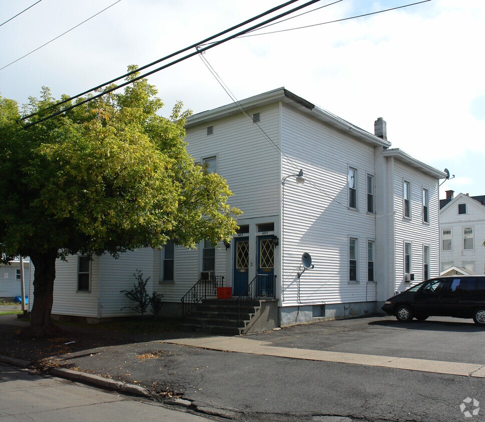 Building Photo - 403-405 Hubbell St