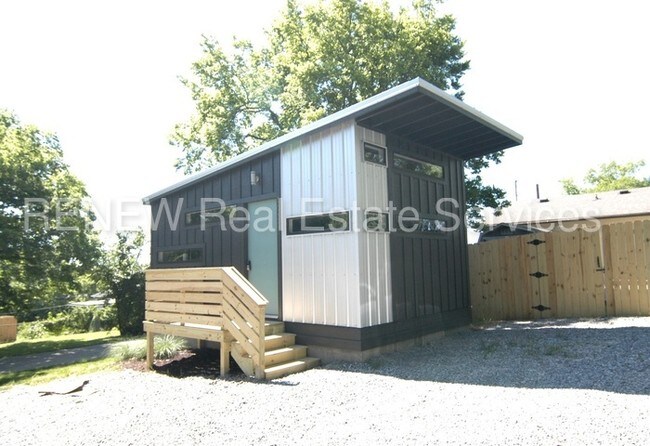 Join The Tiny House Revolution For In Nashville Tn Building Photo Join The Tiny House Revolution