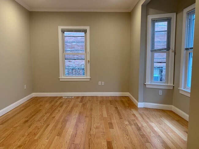 Building Photo - 2 Boardman Pl