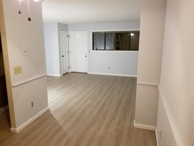 Living room - 4189 Spirea Dr