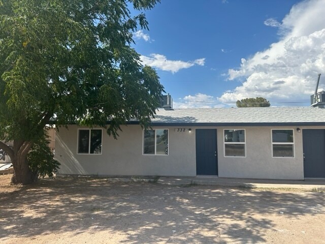 Photo - 332 W Wyoming St House