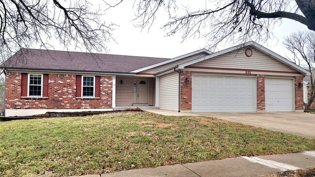 Building Photo - 331 Carriage Trail Ct