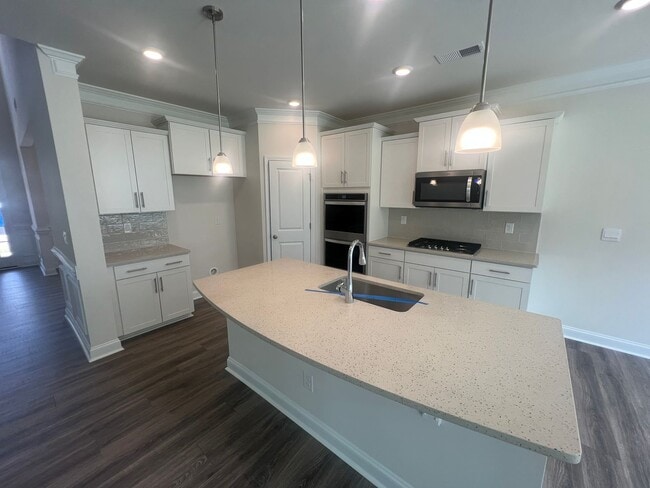 Building Photo - Fantastic Property in Troutman