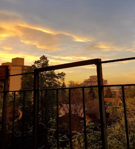 Sunset views - 1175 Vine St