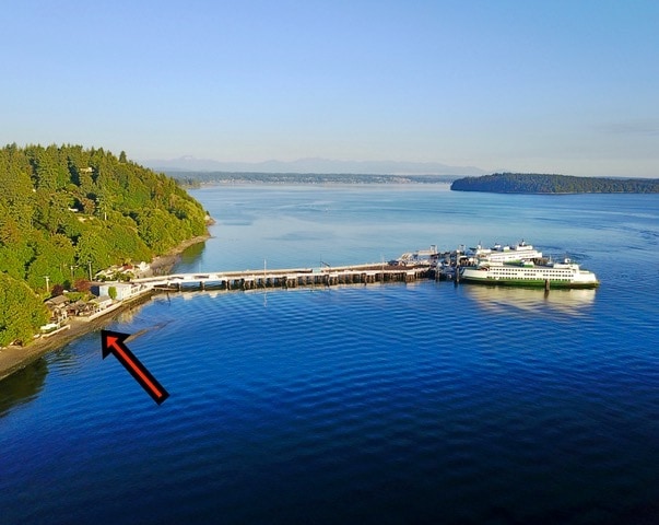 Building Photo - 10836 Vashon Hwy SW
