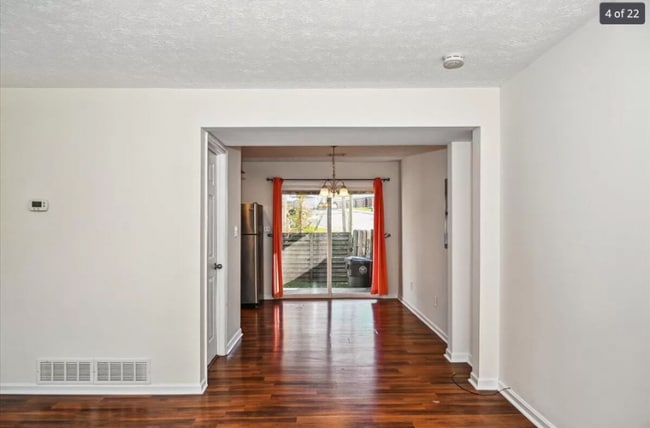 Building Photo - 3530 Sutherland Dr