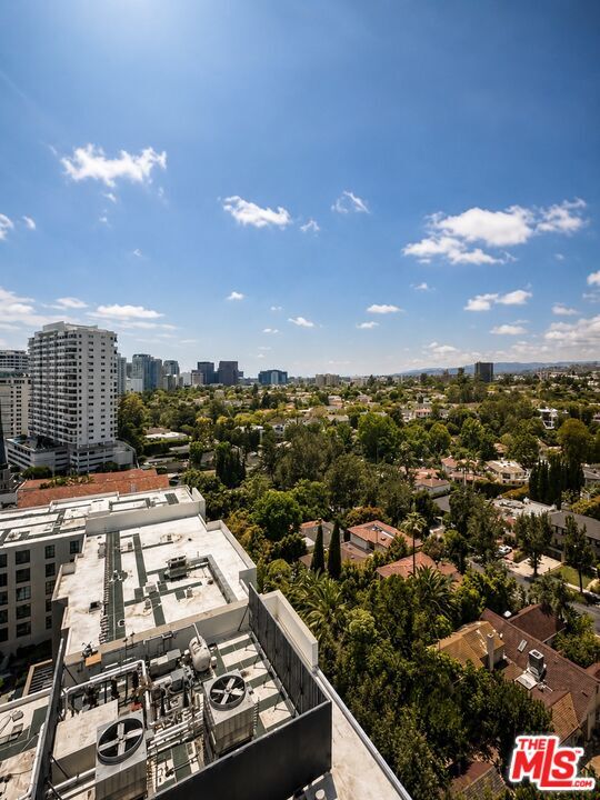 Foto del edificio - 10445 Wilshire Blvd