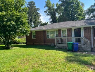 Building Photo - 2722 Harrington Dr