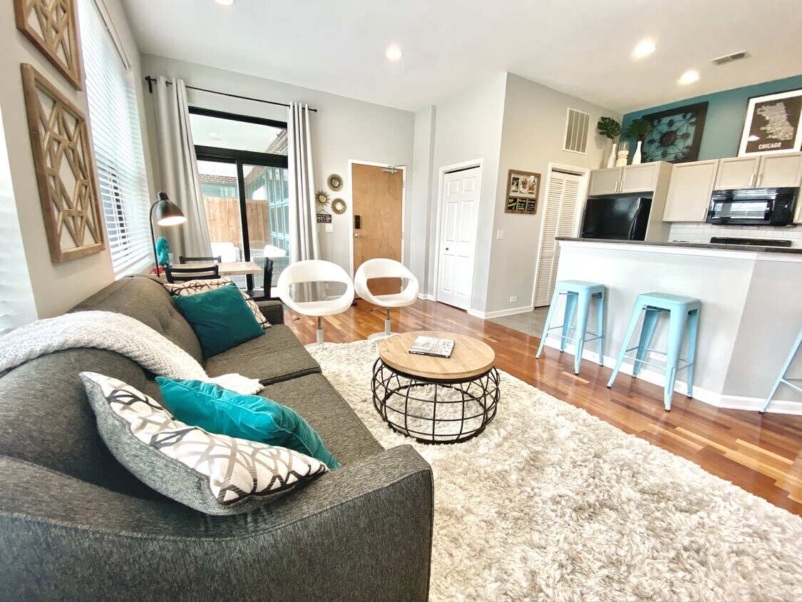 Foto principal - 1258 W Jackson Blvd