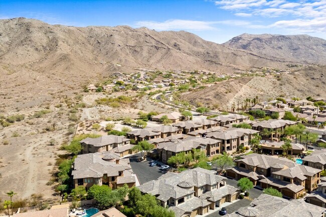 Building Photo - 15550 S 5th Ave