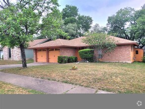 Building Photo - 914 Speer Ln