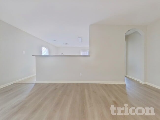 Building Photo - 4817 Cedar Springs Dr