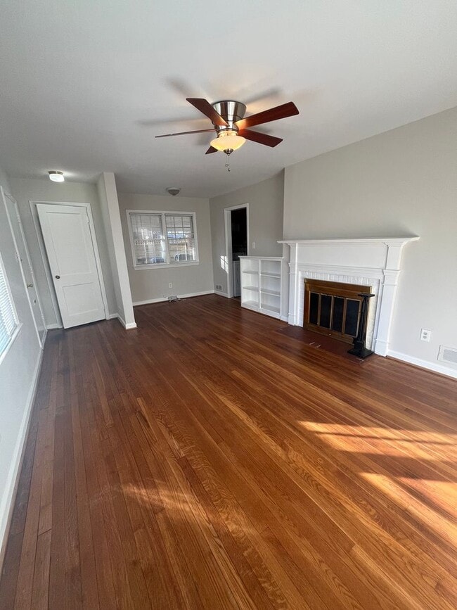 Photo - 7908 Wellington Rd House