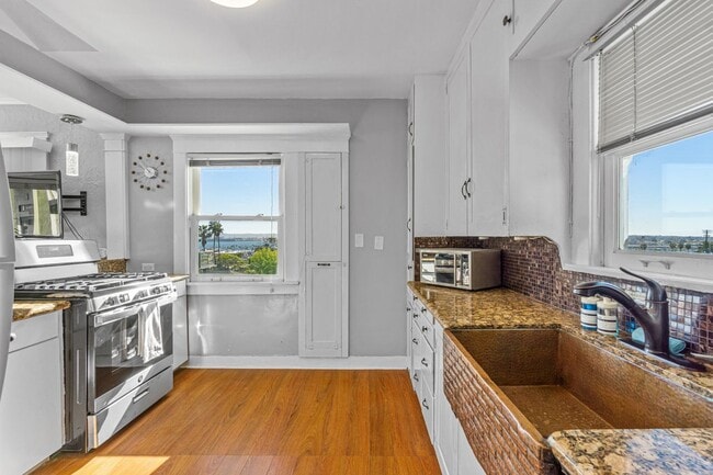 Foto del edificio - 2452 Union St