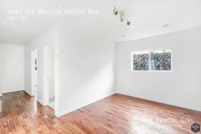 Building Photo - Updated Bungalow Community | Modern Finish...