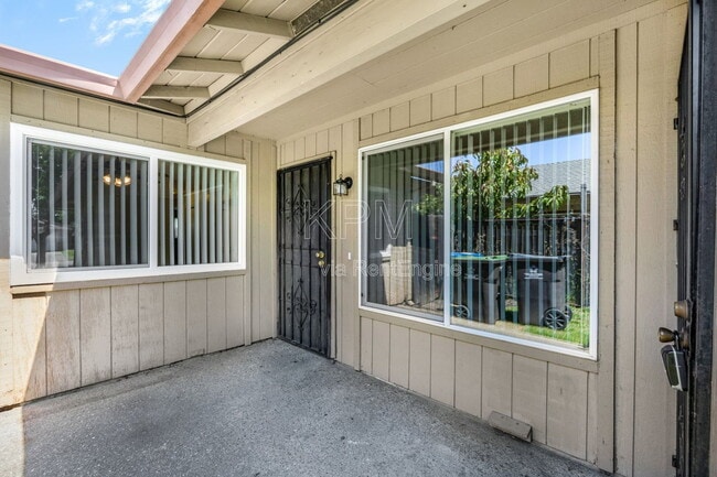 Building Photo - 7356 Kelley Dr