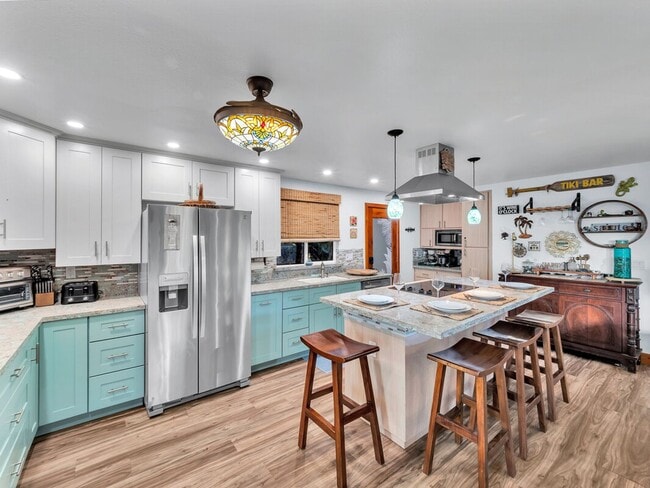 Building Photo - Oceanfront Estate: The Honolii Hale