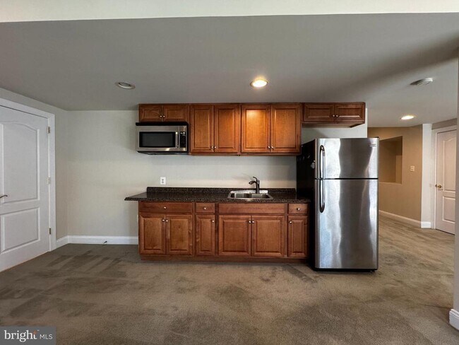 Foto del edificio - 4925 Cahoon Ct