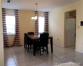 Building Photo - 3 br, 2.5 bath  - Las Palmas Condo