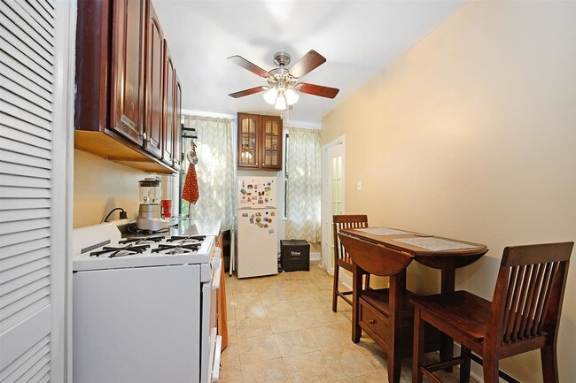 Foto del edificio - 605 1st St