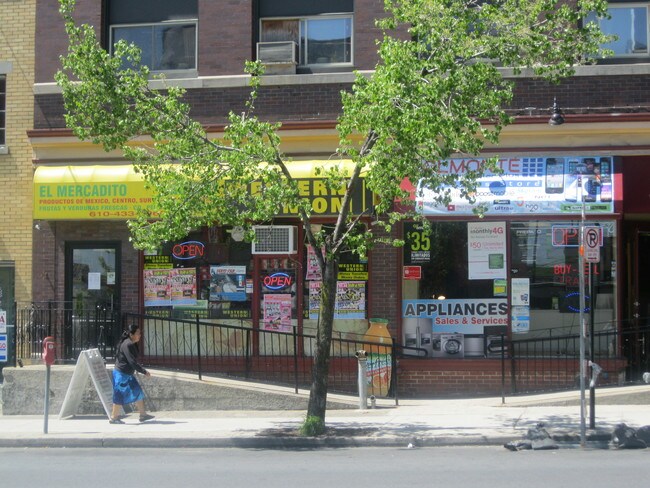 Building Photo - 142-144 N 7th St