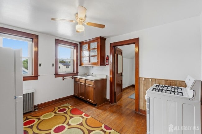 Building Photo - 511 Garden Ave