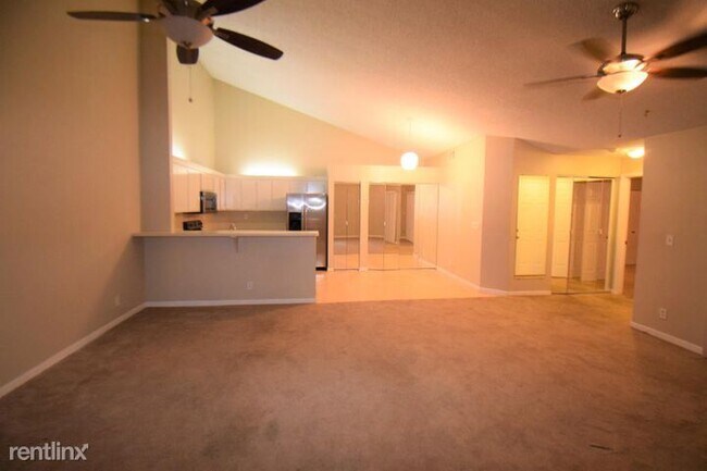 Building Photo - 2 br, 2 bath House - Westchester Townhouses