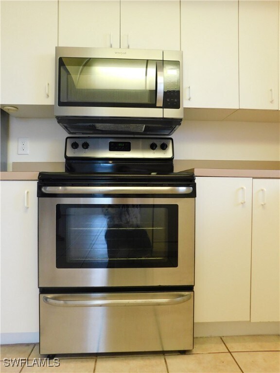 Foto del edificio - 1217 NE 8th St
