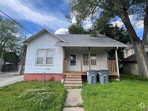 Building Photo - 118 E 8th Ave
