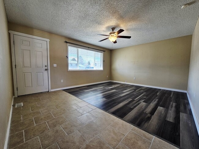 Building Photo - 4125 E Lance