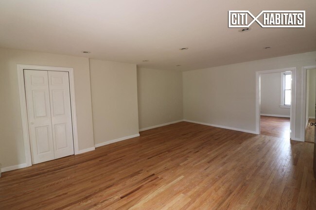 Foto del edificio - 528 50th Ave