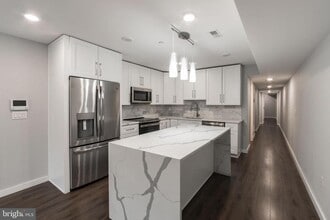Building Photo - 751 N 20th St