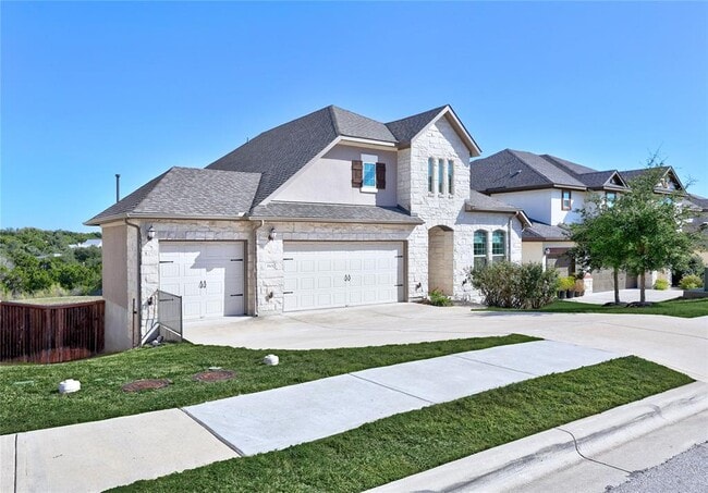 Building Photo - 5501 La Canada Wy