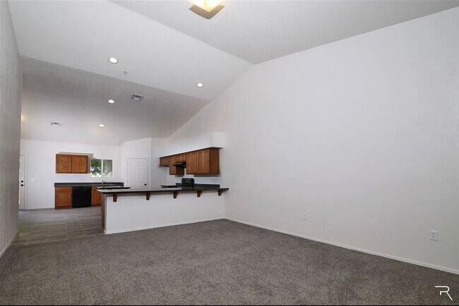 Foto del edificio - 9219 E 31st Ln