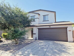 Building Photo - 2528 E Meadow Creek Way