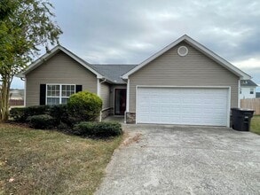 Building Photo - 724 Llewellyn Ln